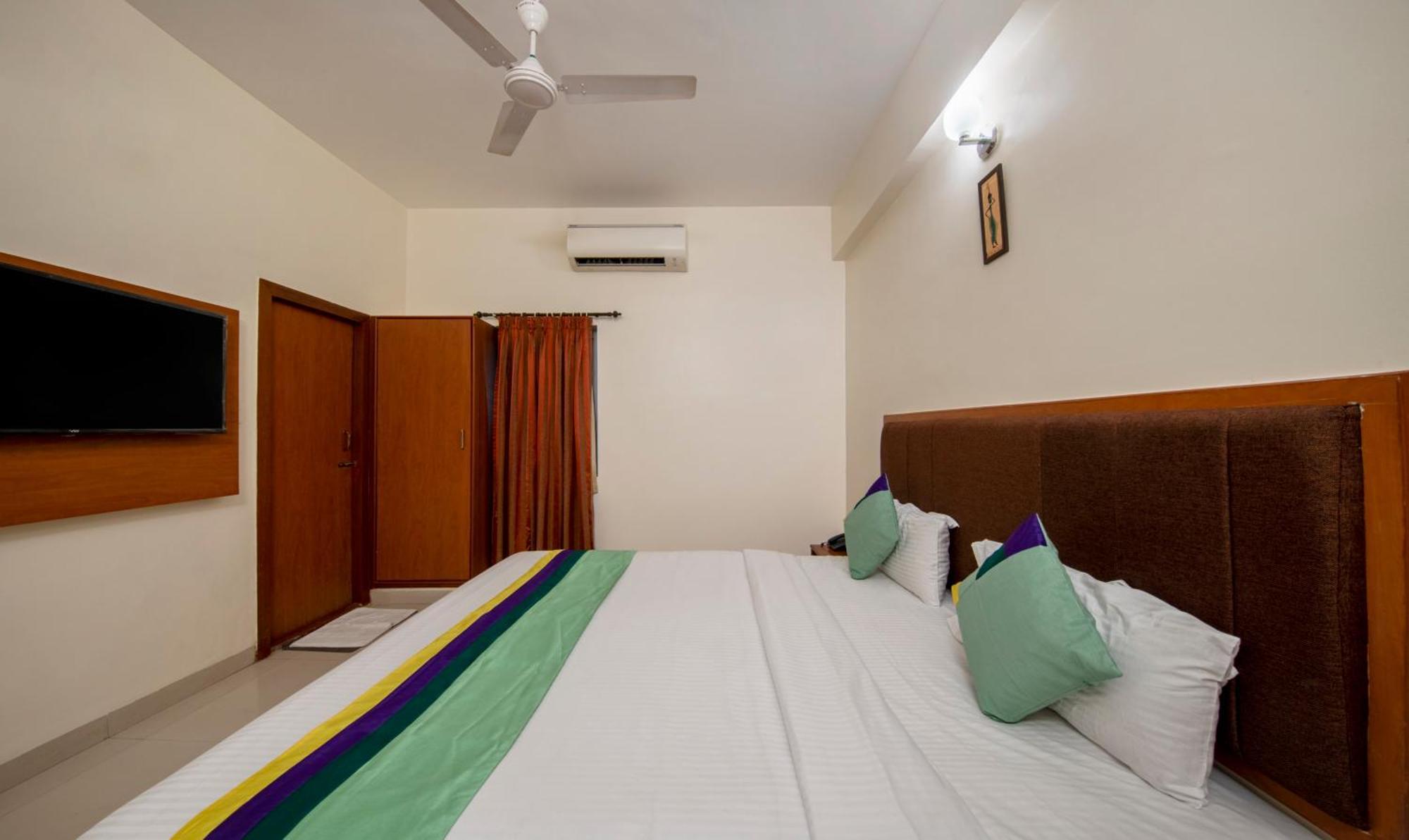 Treebo Sam Residency Ξενοδοχείο Κοϊμπατόρε Εξωτερικό φωτογραφία