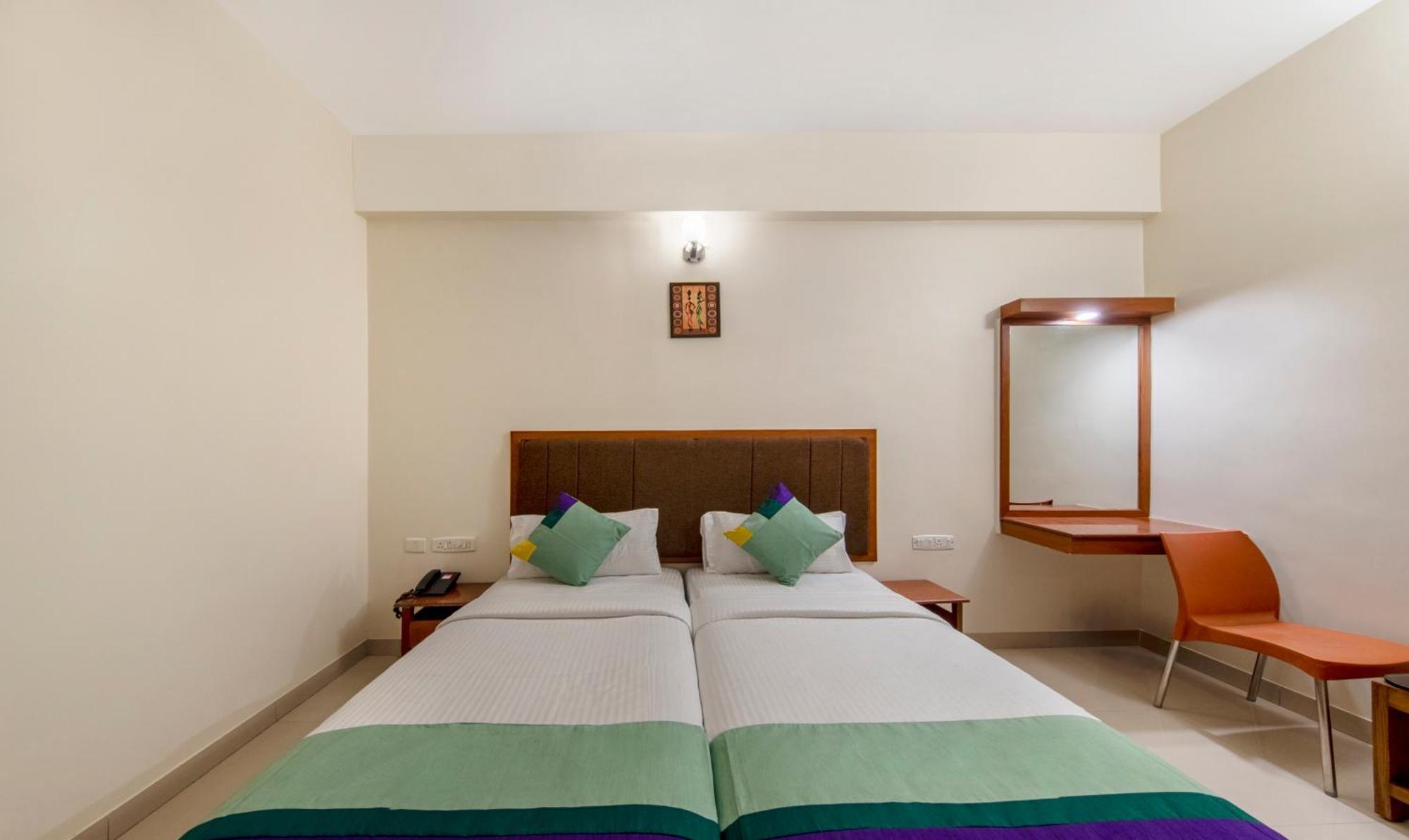 Treebo Sam Residency Ξενοδοχείο Κοϊμπατόρε Εξωτερικό φωτογραφία