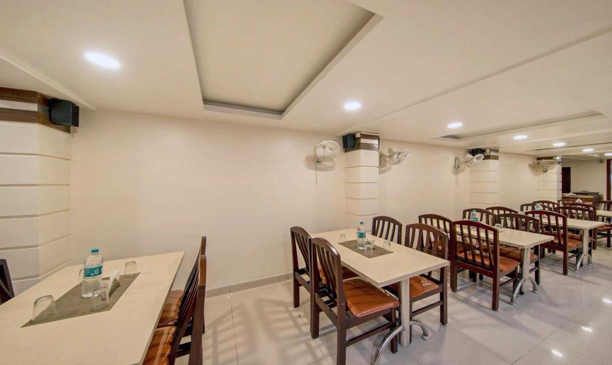 Treebo Sam Residency Ξενοδοχείο Κοϊμπατόρε Εξωτερικό φωτογραφία